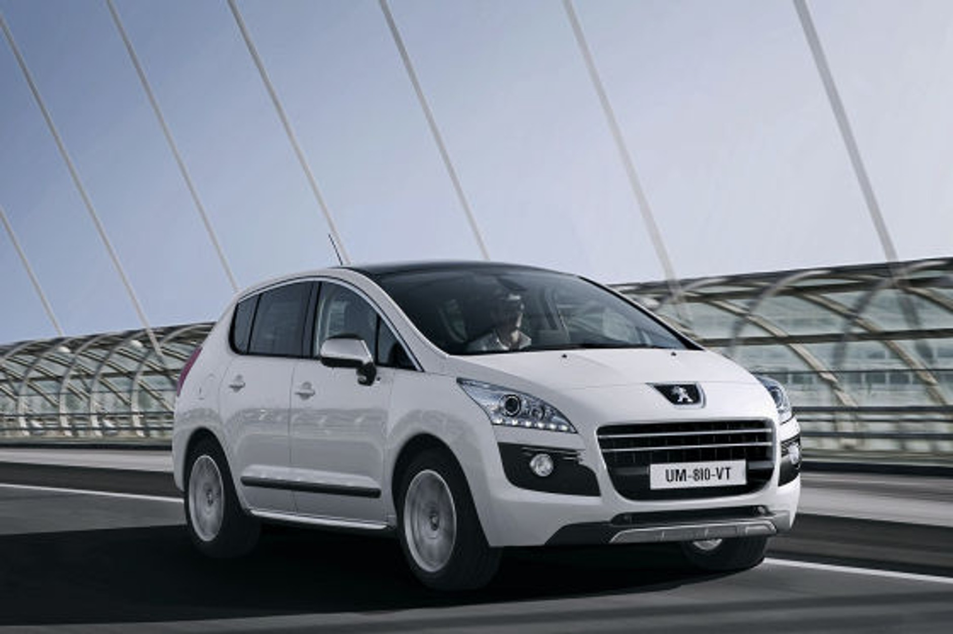 peugeot_3008_hybrydowy