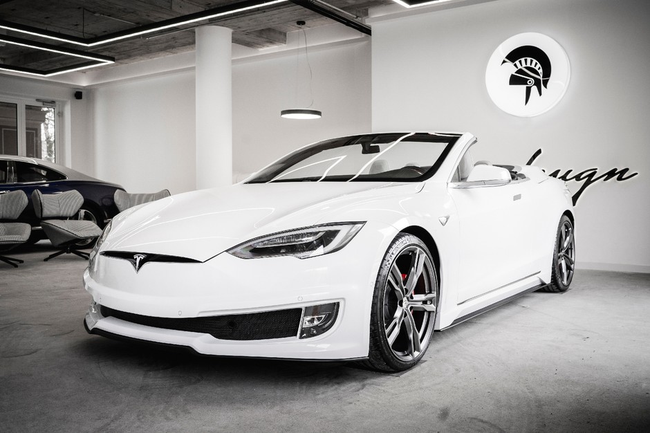 Tesla Model S bez dachu – dzieło włoskiego studia Ares Design