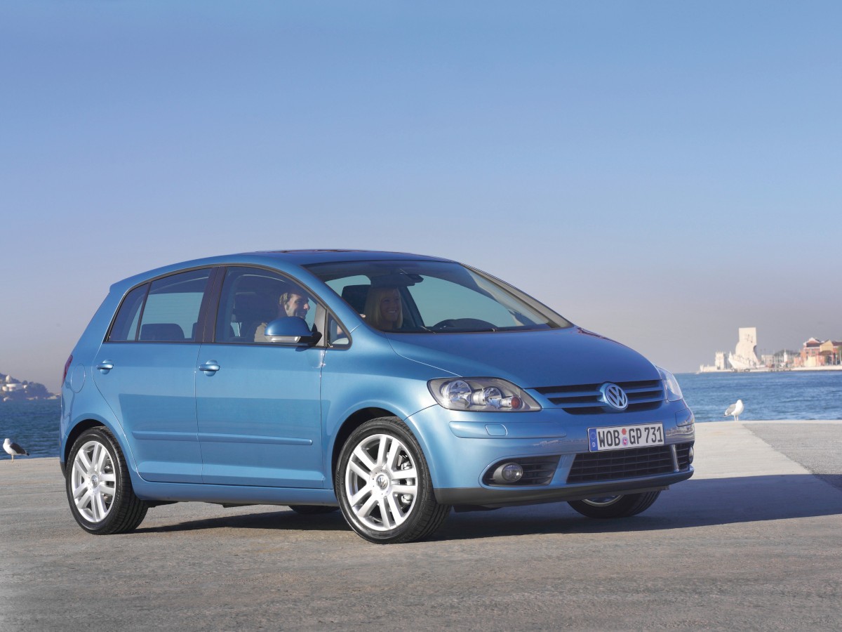 Golf Plus to auto większe (wyższe) od zwykłego Golfa, ale mniejsze od Tourana