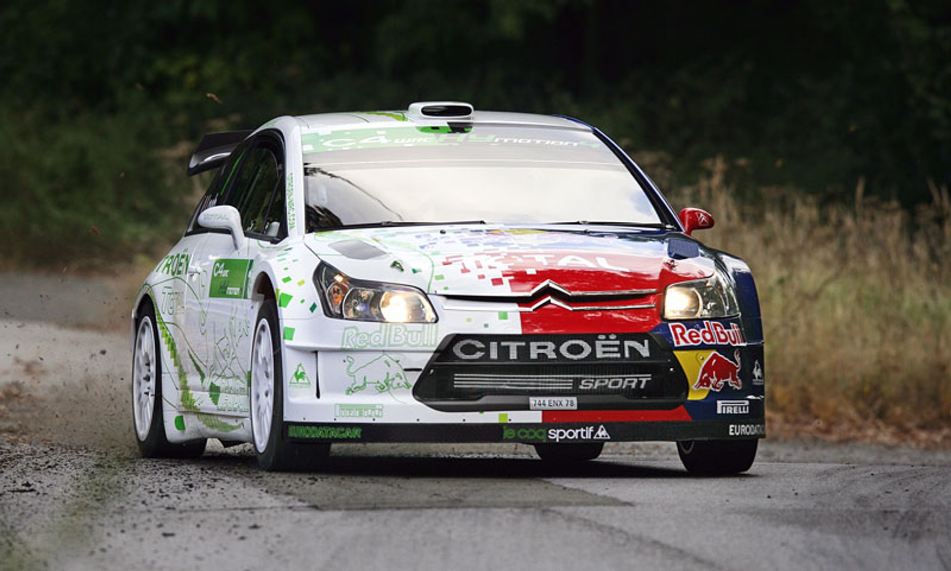 Paryż 2008: Citroën C4 WRC HYmotion4 – hybridnowy sportowiec