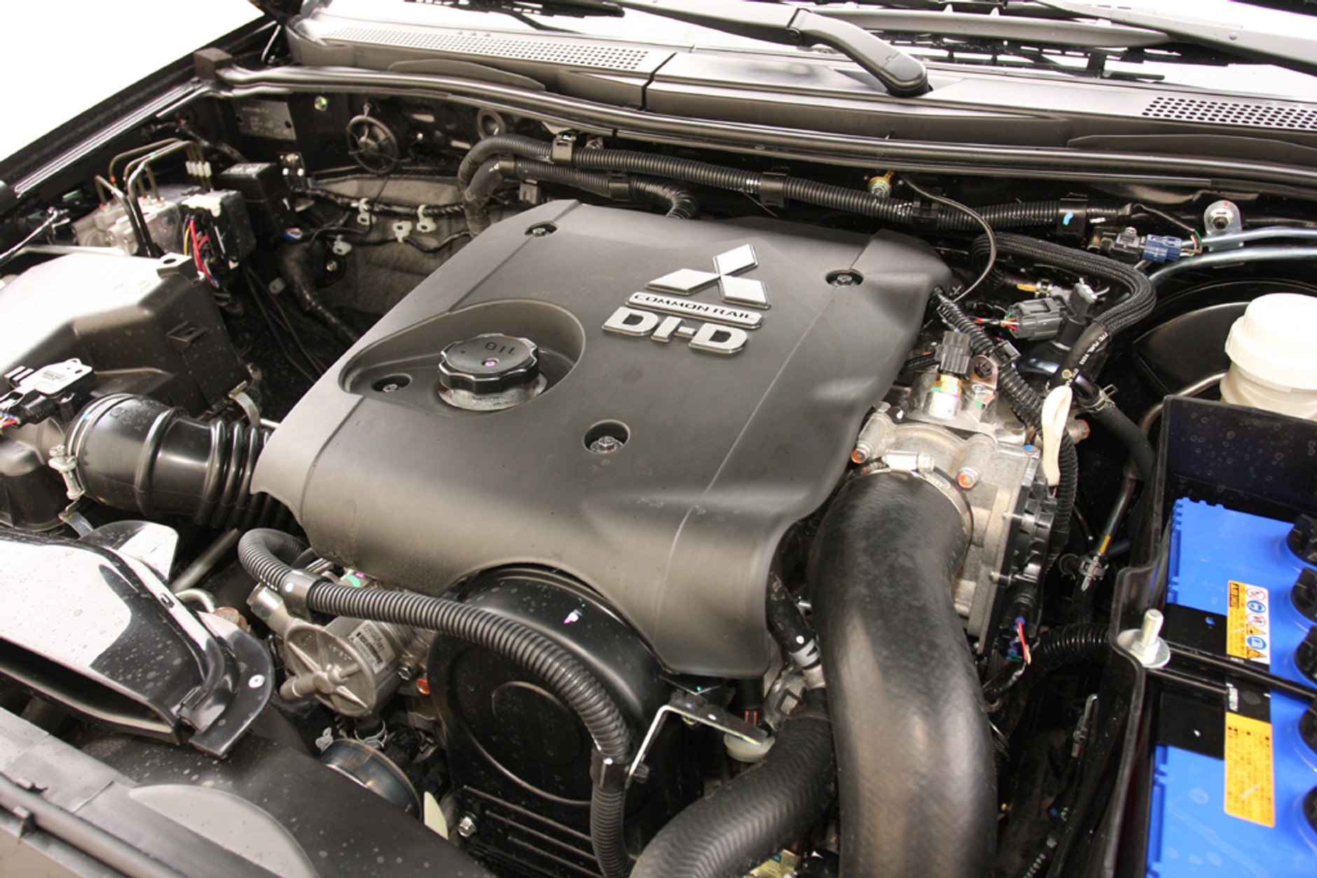 Mitsubishi L200 - Nie kuca na robocie