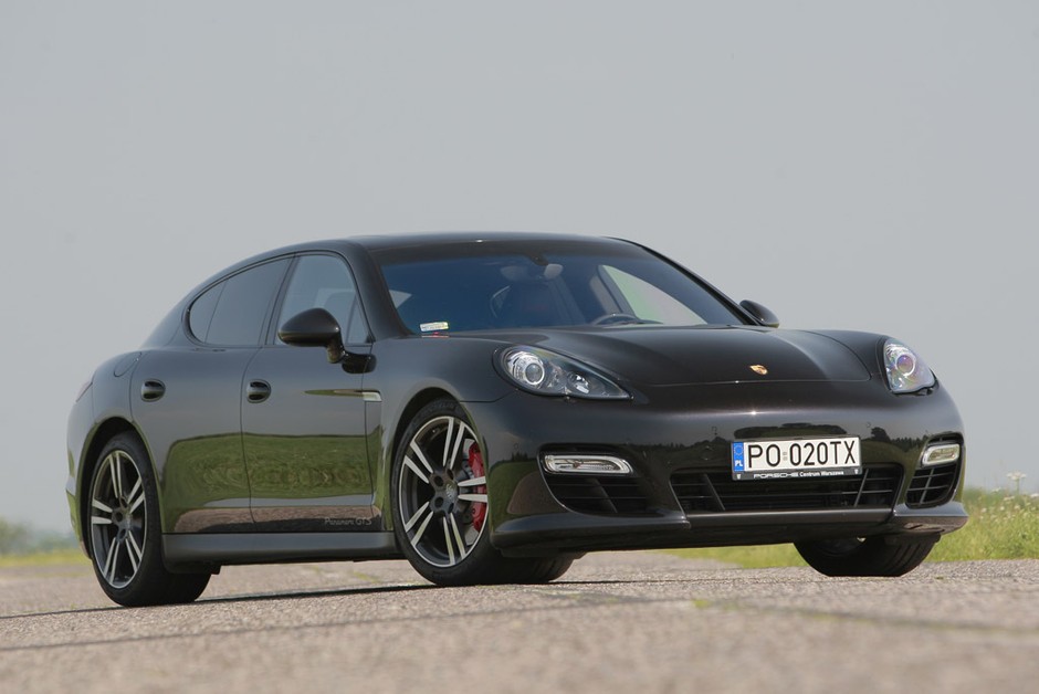 Porsche Panamera GTS: limuzyna na tor i na spotkanie