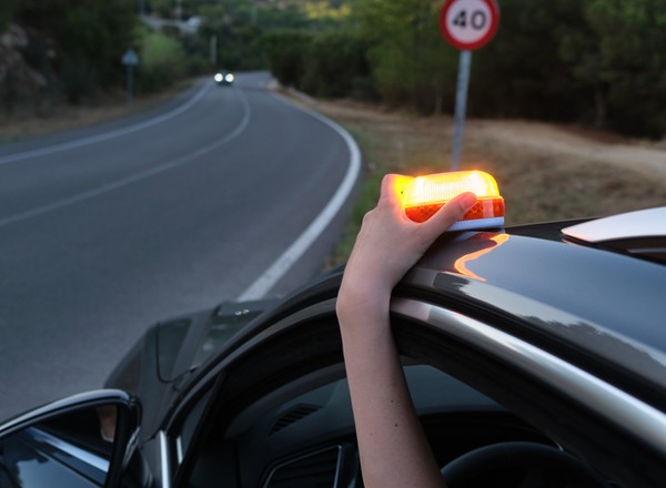 Nowe obowiązkowe wyposażenie samochodów. Na razie w Hiszpanii