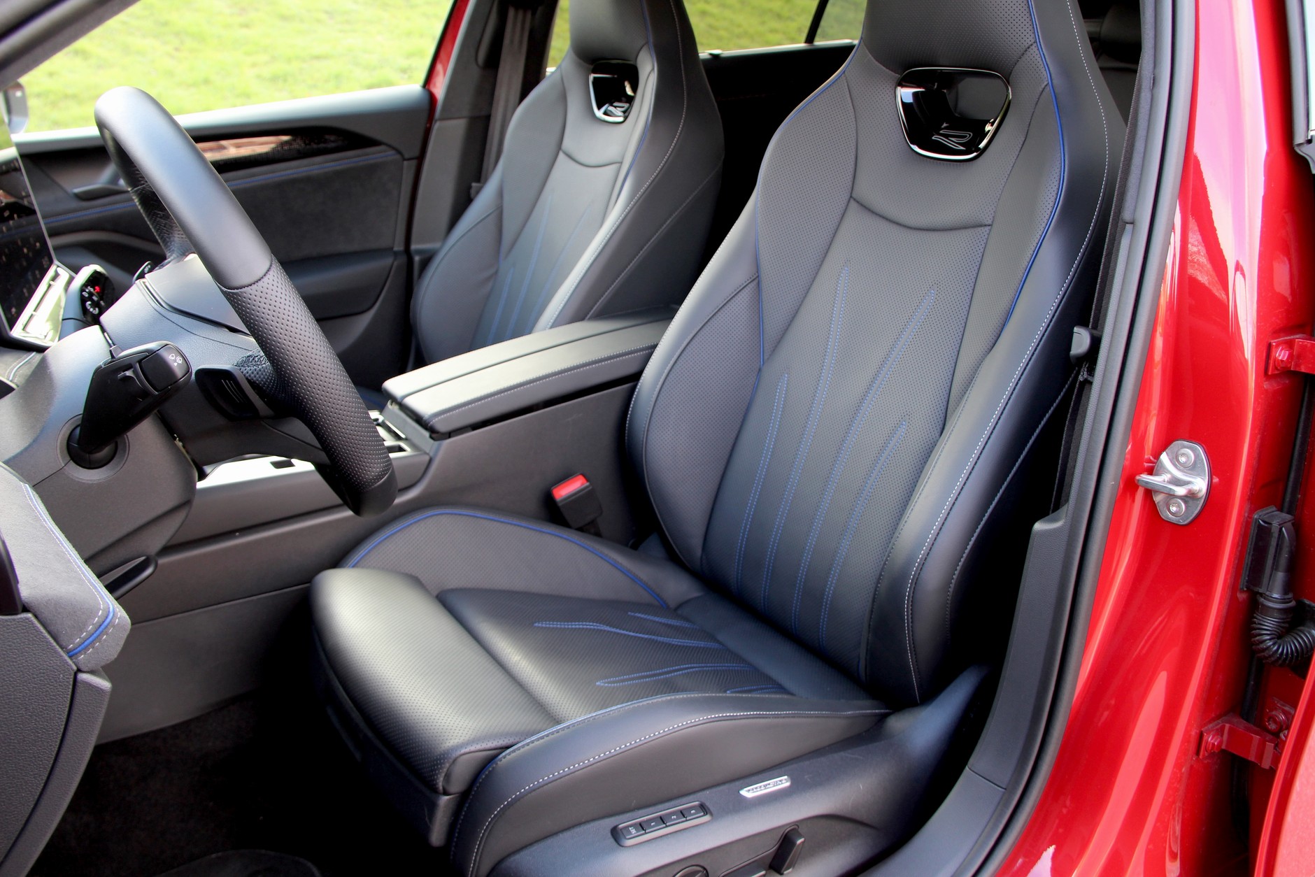 Volkswagen Passat 2.0 TDI R-Line Plus