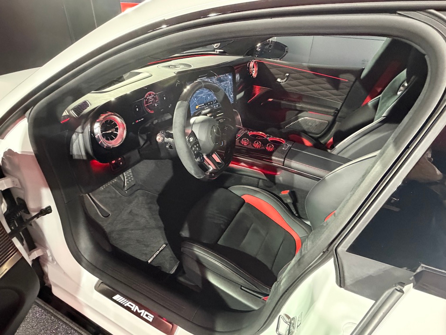 Nowy elektryczny Mercedes AMG GT 4-Door Coupe