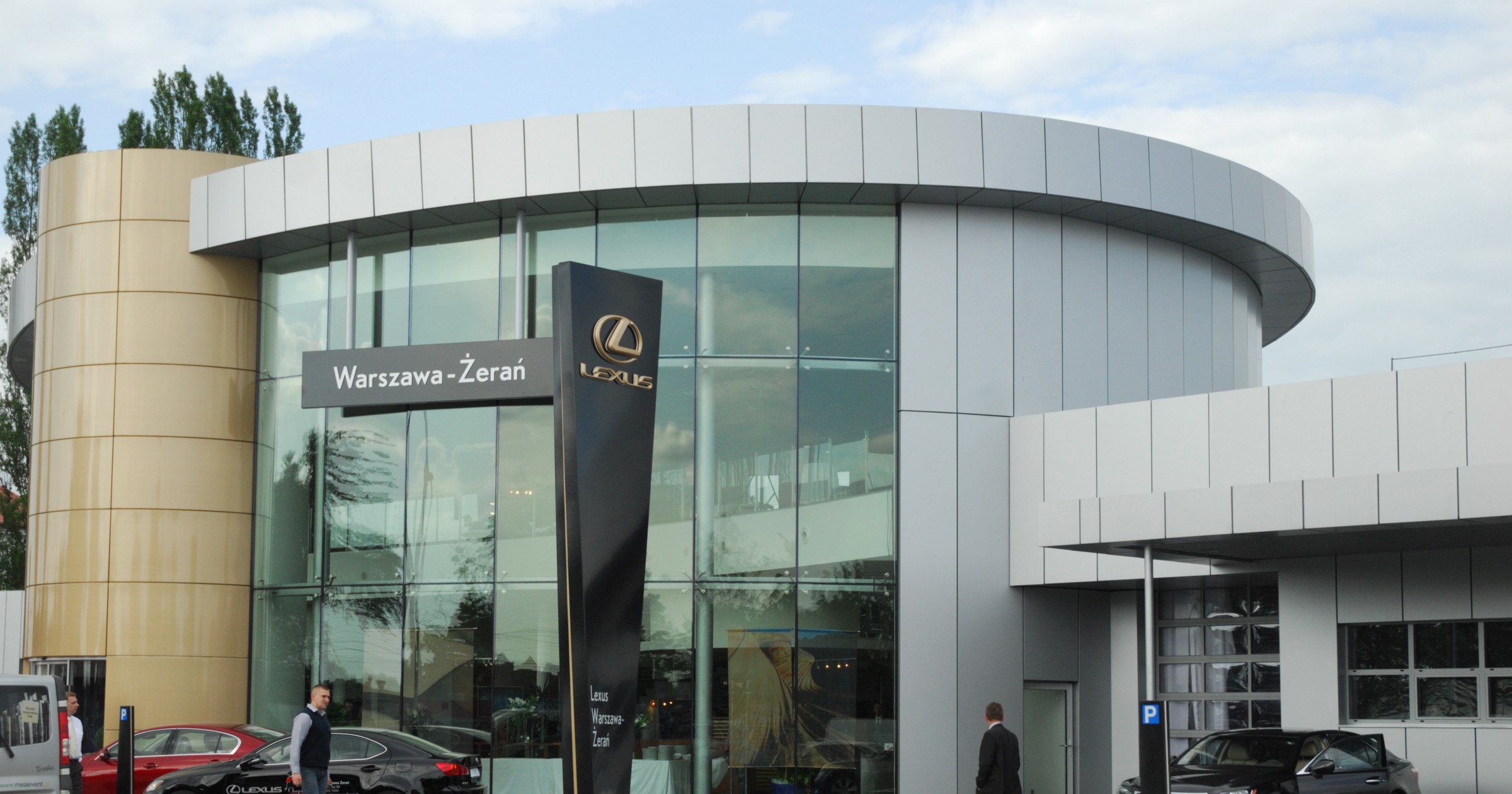 Trzeci salon Lexusa w Warszawie