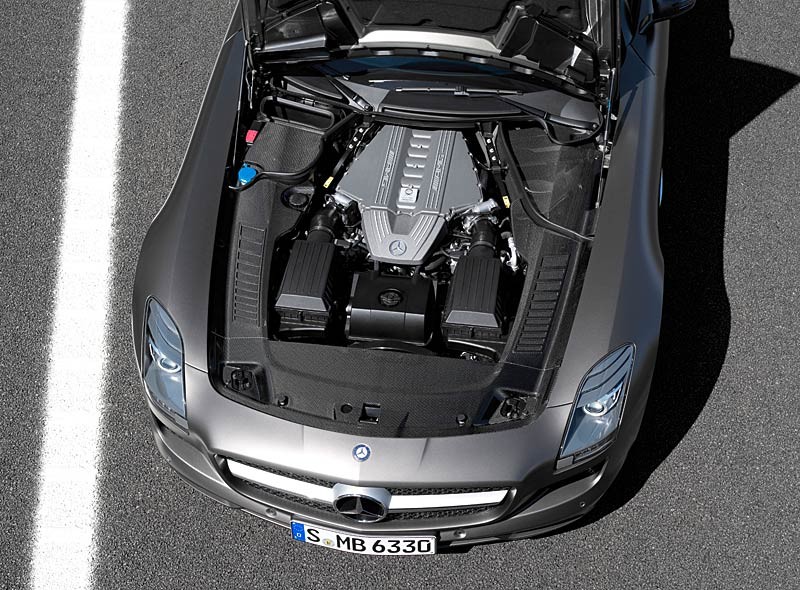 Gullwing bez dachu, czyli Mercedes-Benz SLS AMG Roadster
