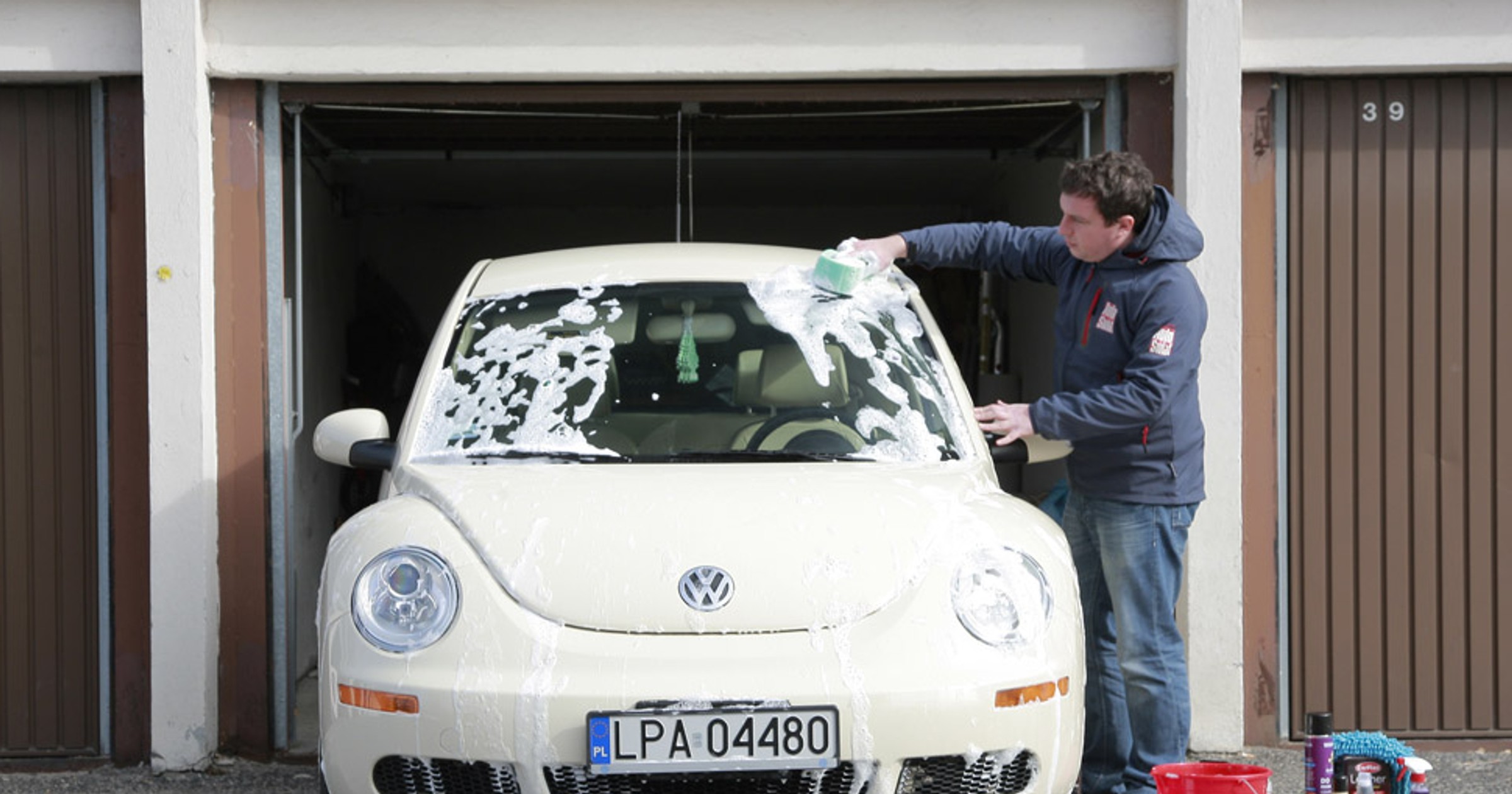 Jak dobrze umyć auto?