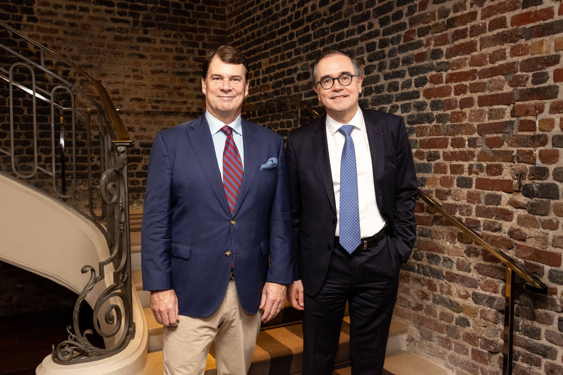Jim Farley, prezes zarządu Ford Motor Company, i François Provost, dyrektor generalny i członek zarządu Grupy Renault