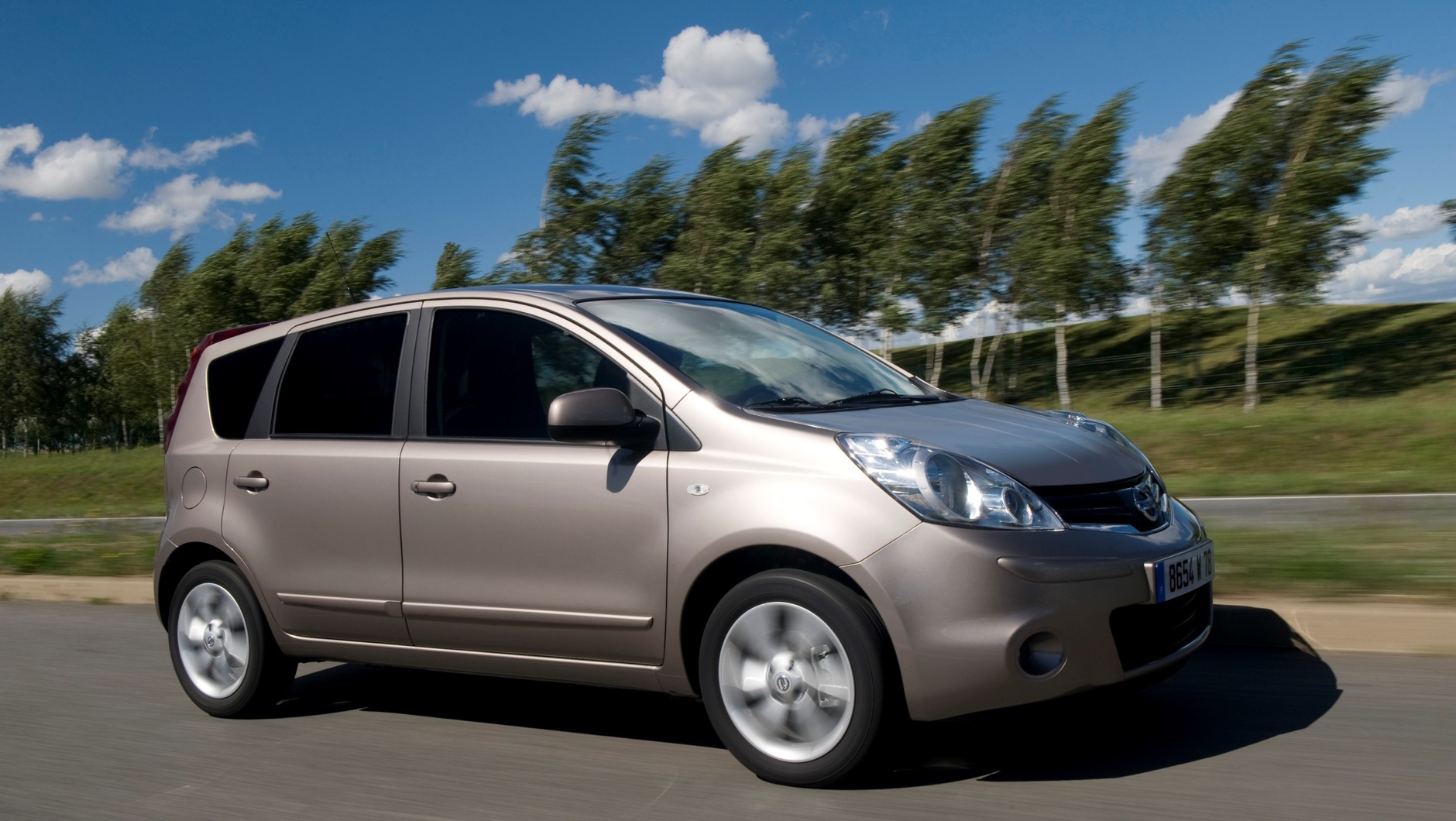 Nissan Note (pierwsza generacja; 2005-2013)