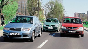 Sedany wciąż na topie - Skoda Fabia kontra Renault Thalia i Dacia Logan | Z archiwum Auto Świata |