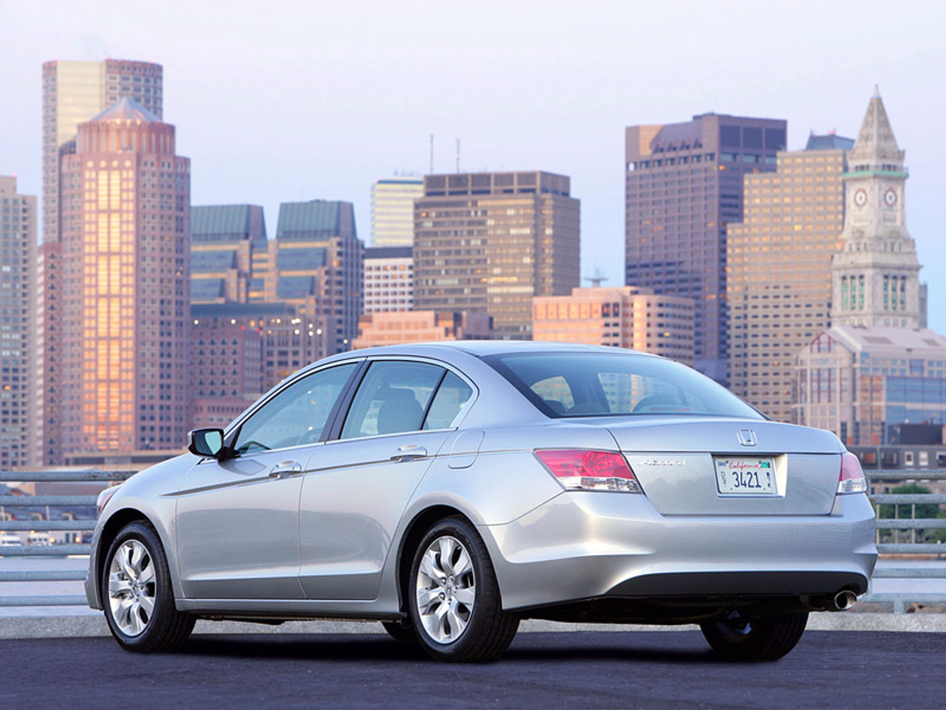 Nowa Honda Accord dla rynku północnoamerykańskiego