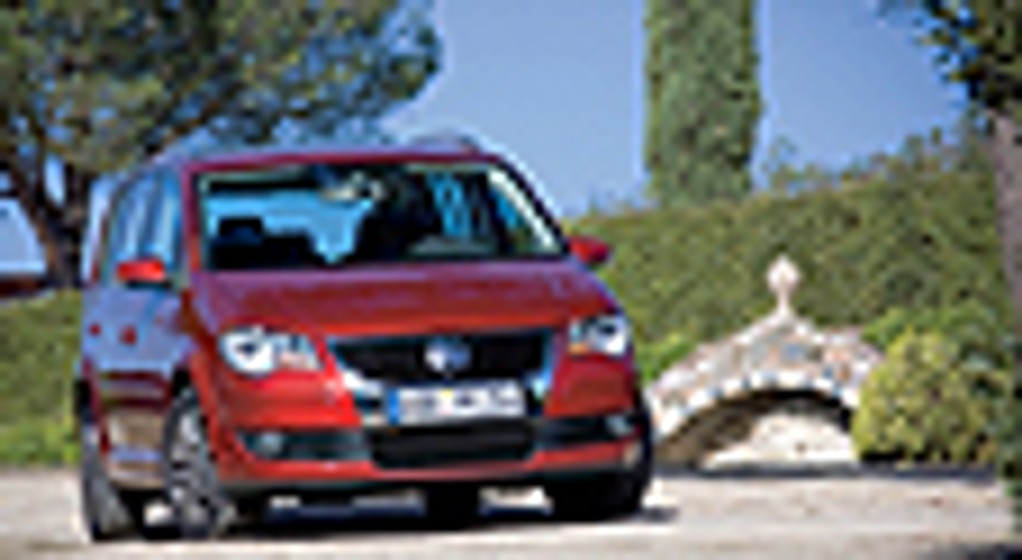 VW Touran - Nowy silnik i face lifting