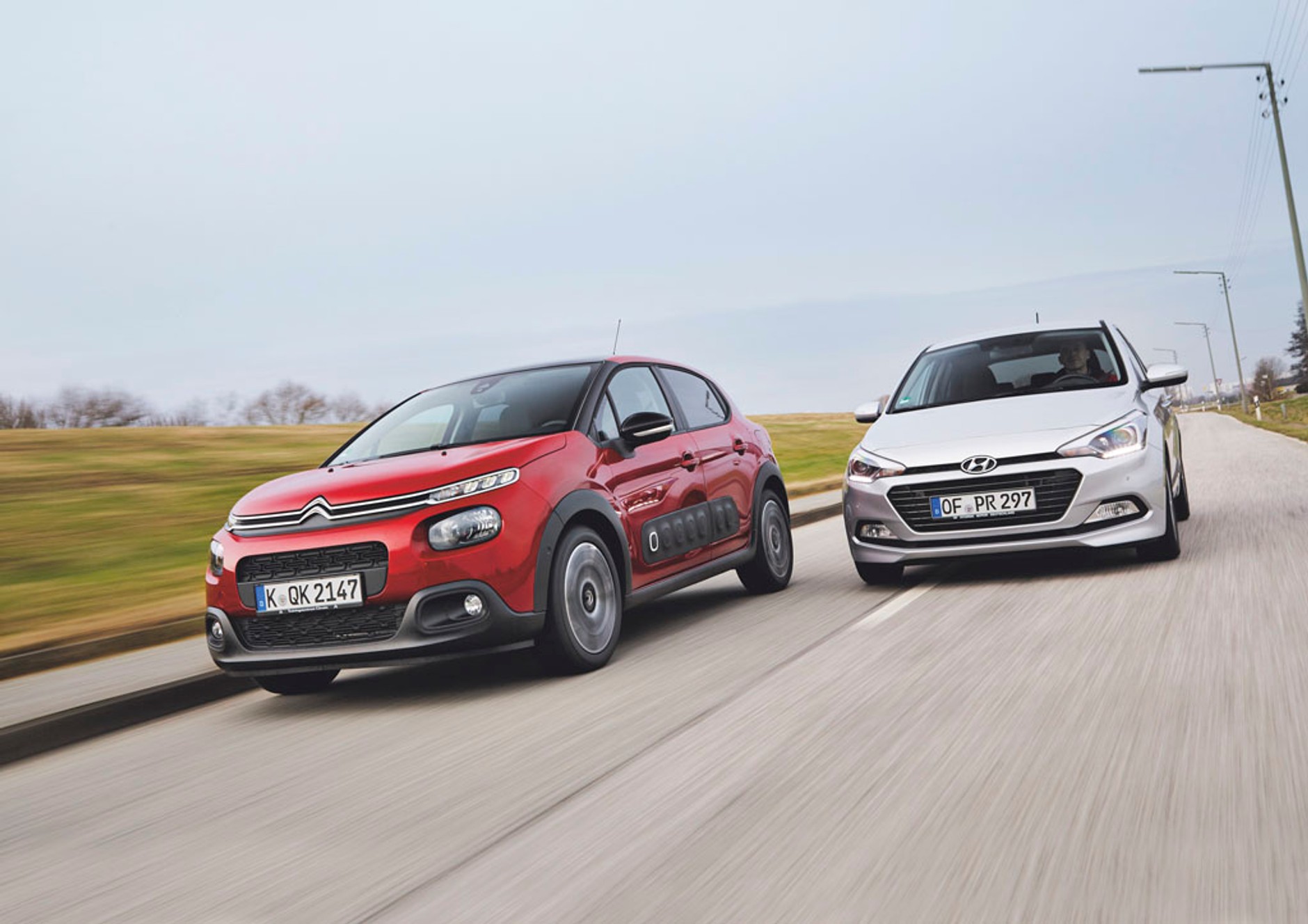 Citroen C3 kontra Hyundai i20 - nowatorsko czy klasycznie?