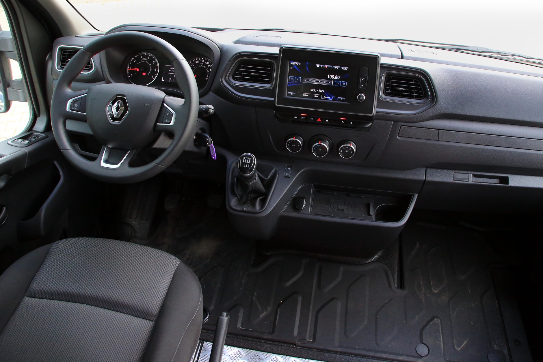 Renault Master 2019 zabudowa kurierska