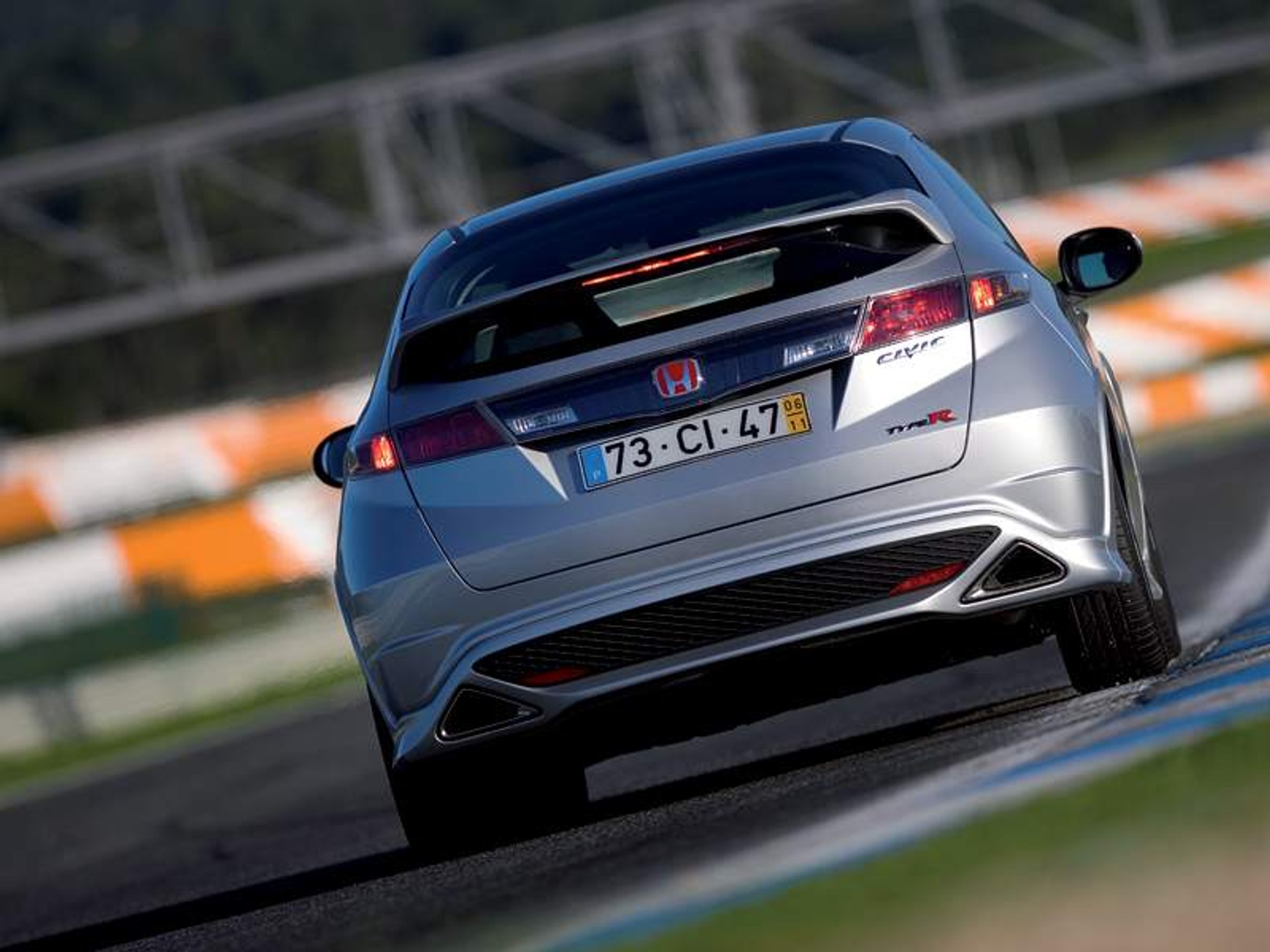 Honda Civic Type R i Type S – kompletne informacje