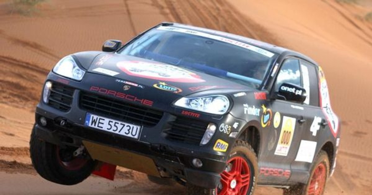 Porsche Cayenne RMF Caroline Team