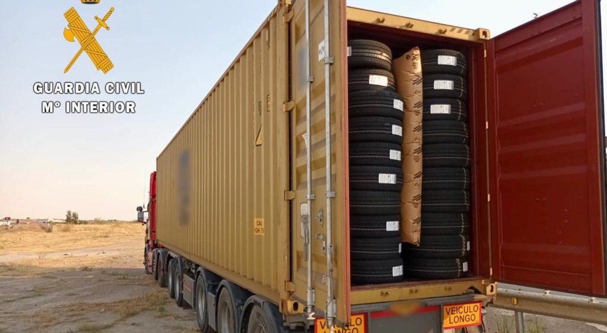 Skradziona ciężarówka odnalazła się w Hiszpanii. Kontener miała wyładowany po brzegi