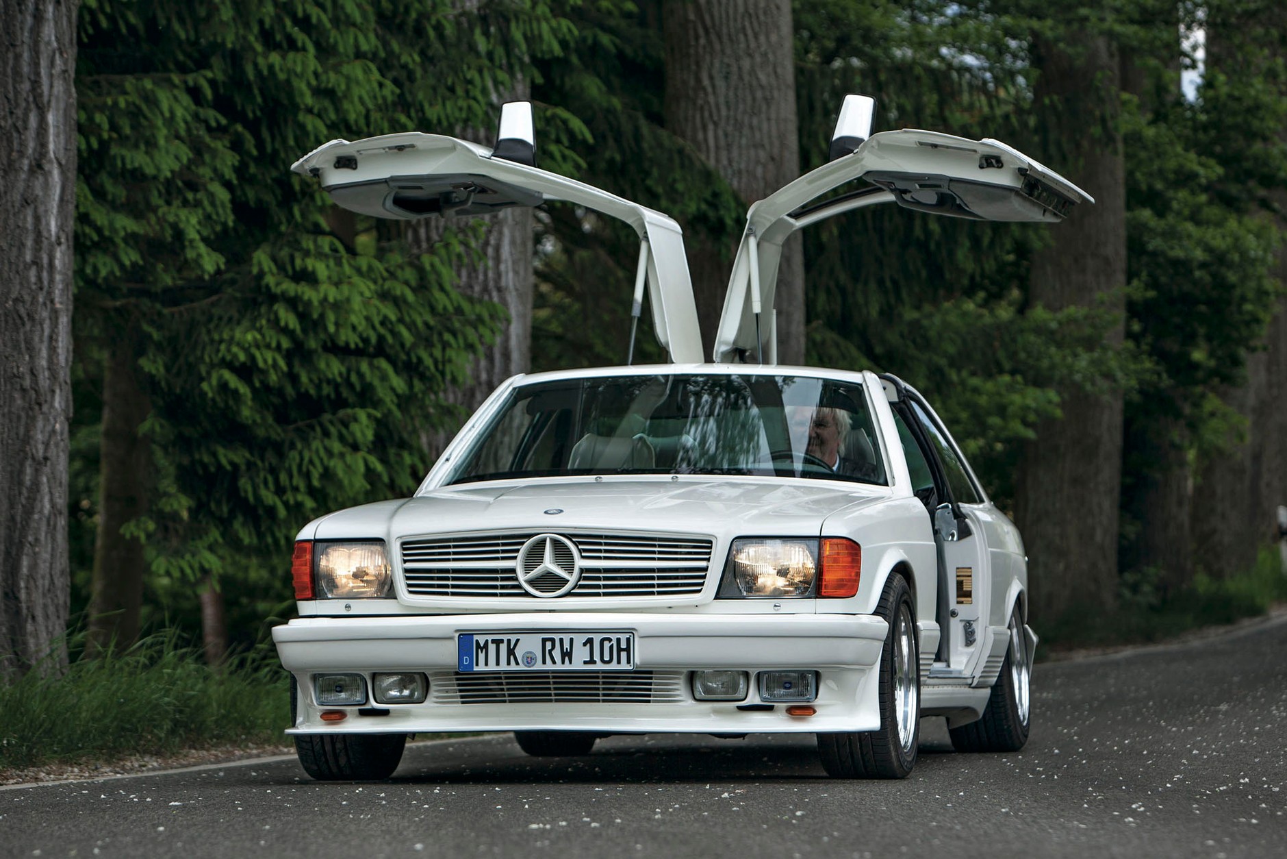 Mercedes 500 SEC Gullwing - tuning ekstremalny