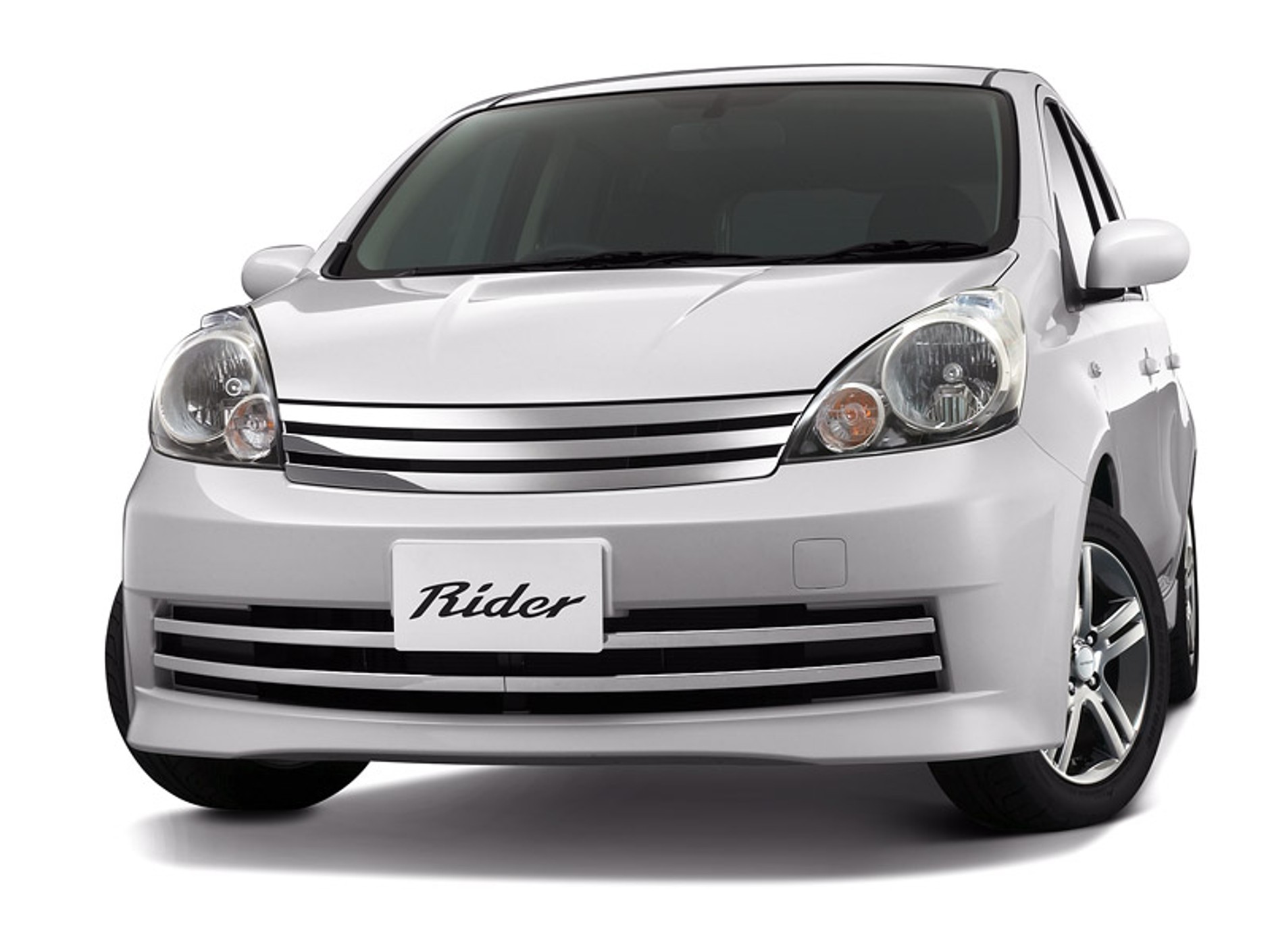 Nissan Note: japoński facelifting