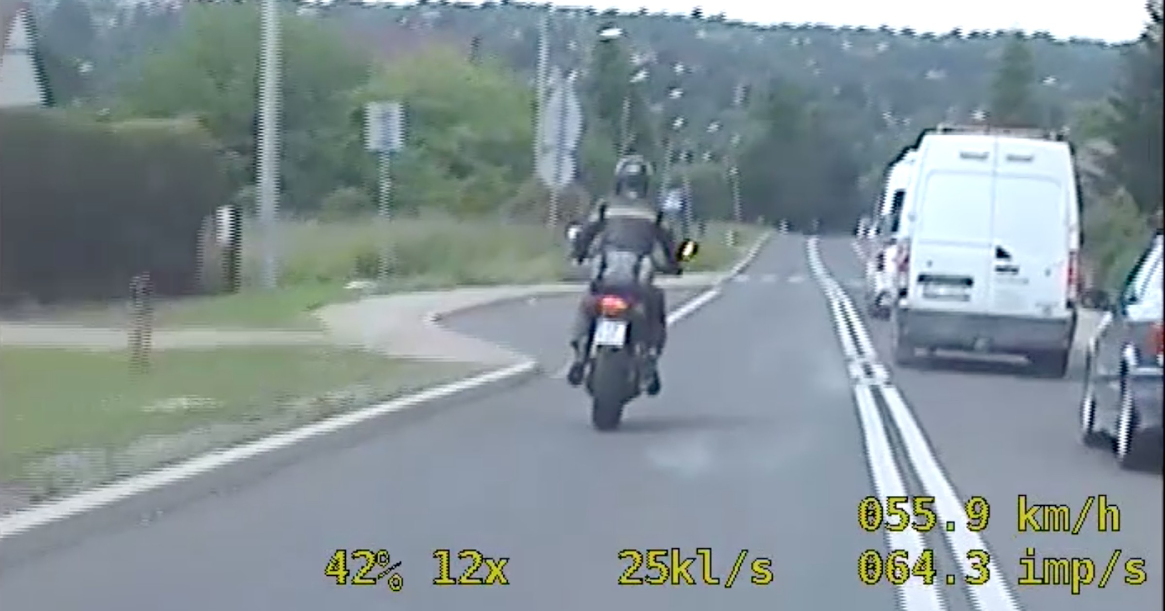 Motocyklista stracił prawo jazdy na trzy miesiące