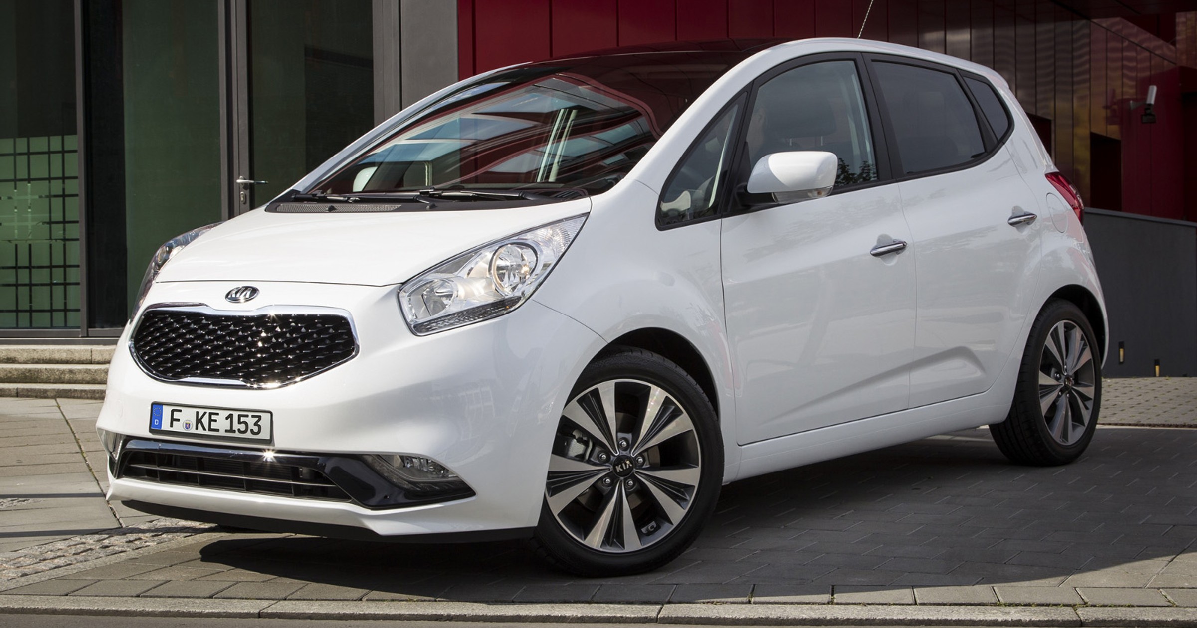 2015-Kia-Venga-7
