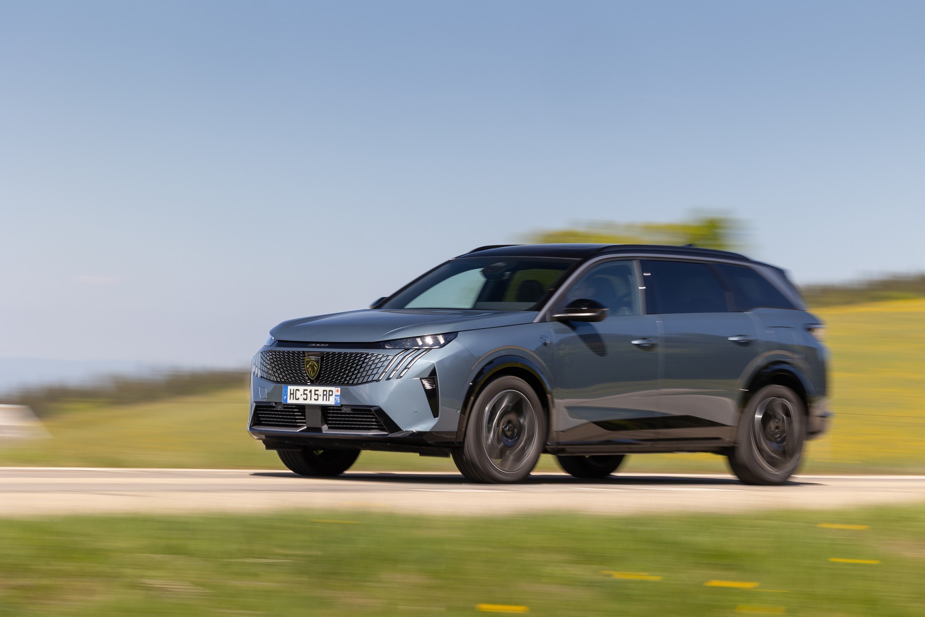 Peugeot E-5008 325 Dual Motor