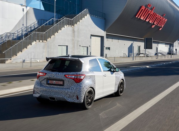 Toyota Yaris GRMN - maluch z piekła rodem