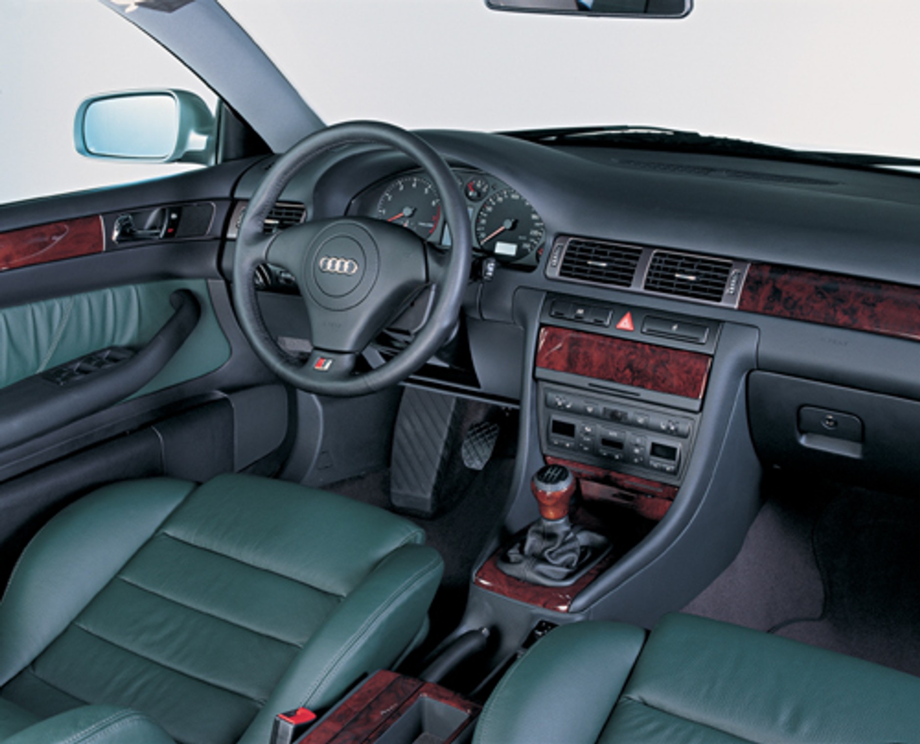 Audi A6 - Tanio nie będzie, ale na pewno komfortowo