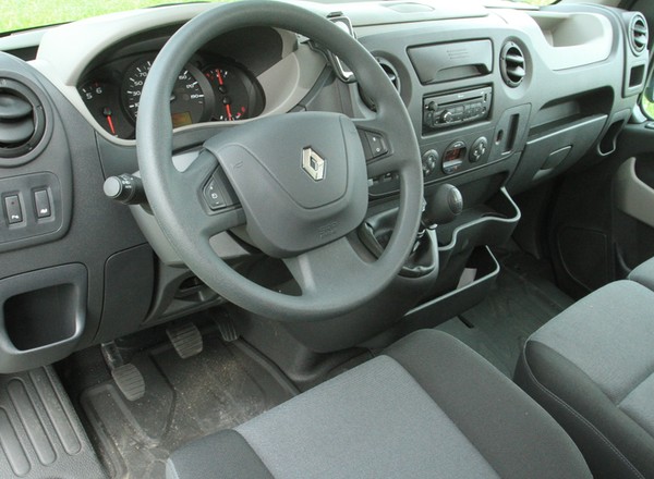 To był rekordowy wrzesień w imporcie używanych aut. Handlarze znaleźli nowego klienta