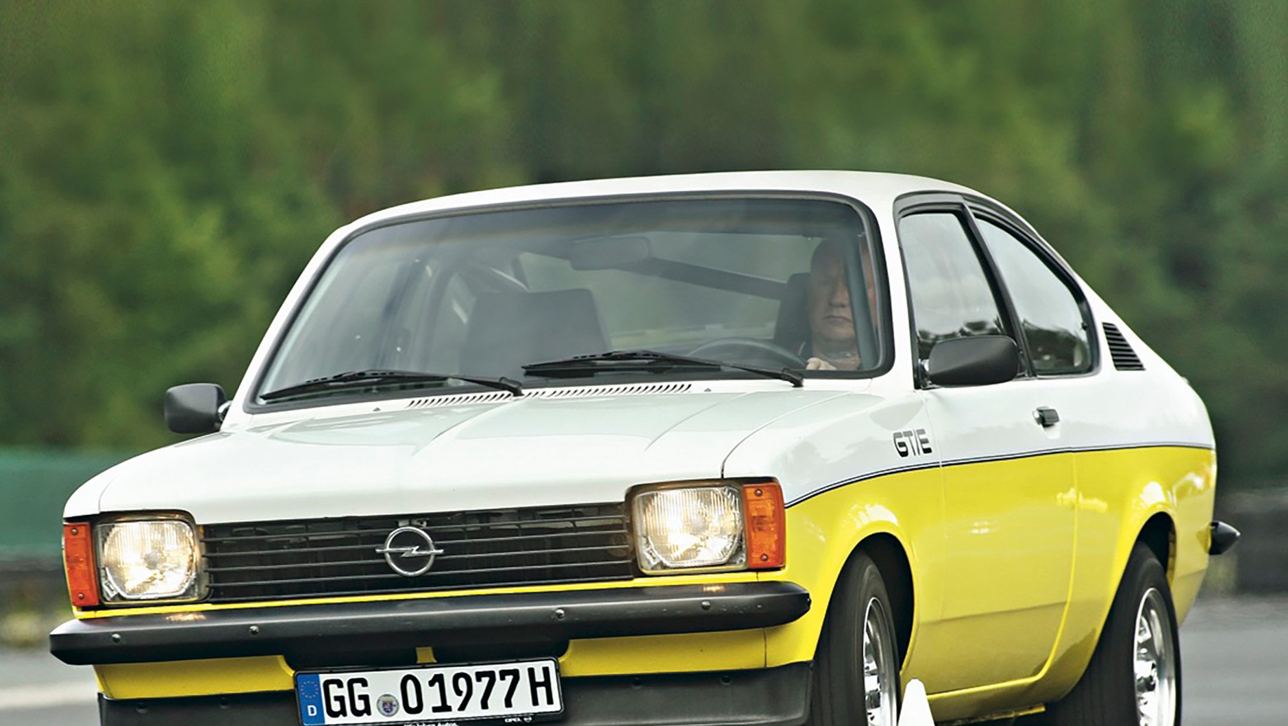 Kadett C GT/E to naprawdę dobre auto, a do tego jak najbardziej sportowy samochód.