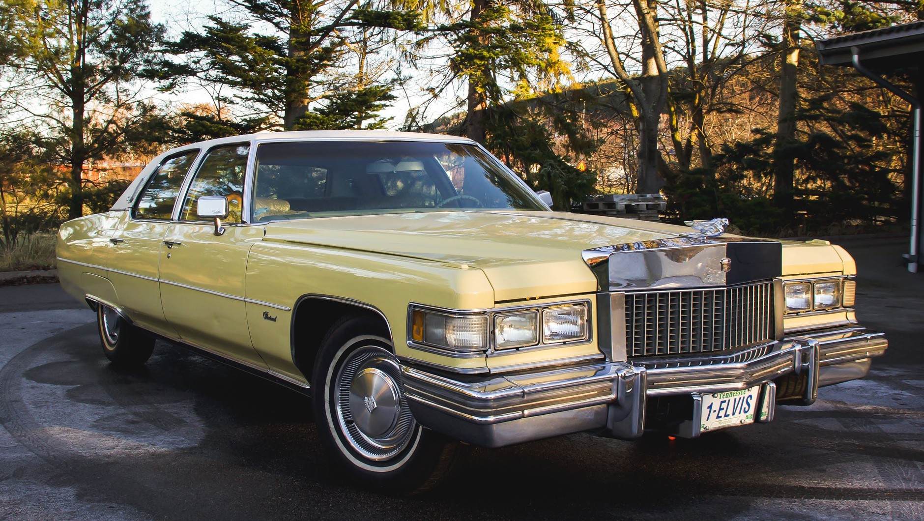 Cadillac Fleetwood Brougham, rocznik 1975 r., Elvisa Presleya
