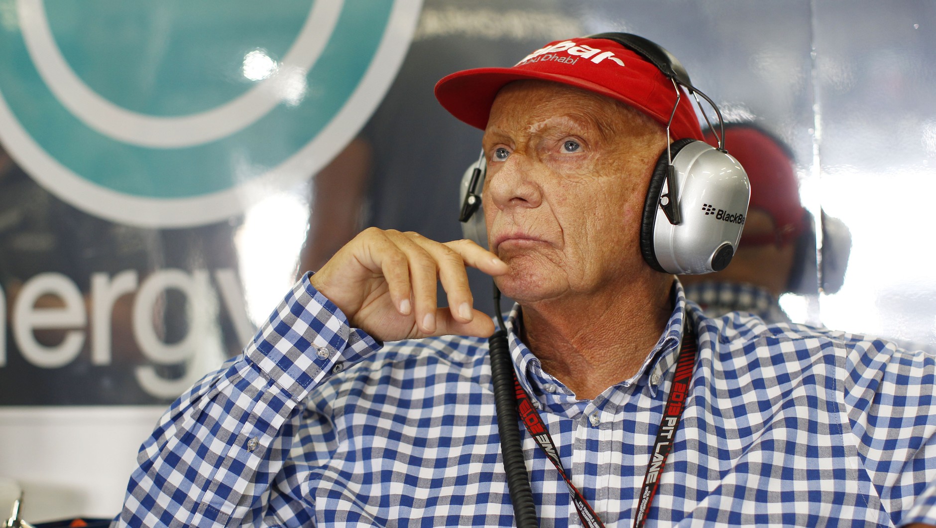 Niki Lauda po ciężkim wypadku niemal natychmiast wrócił na tor. Później prowadził m.in. własną linię lotniczą. 