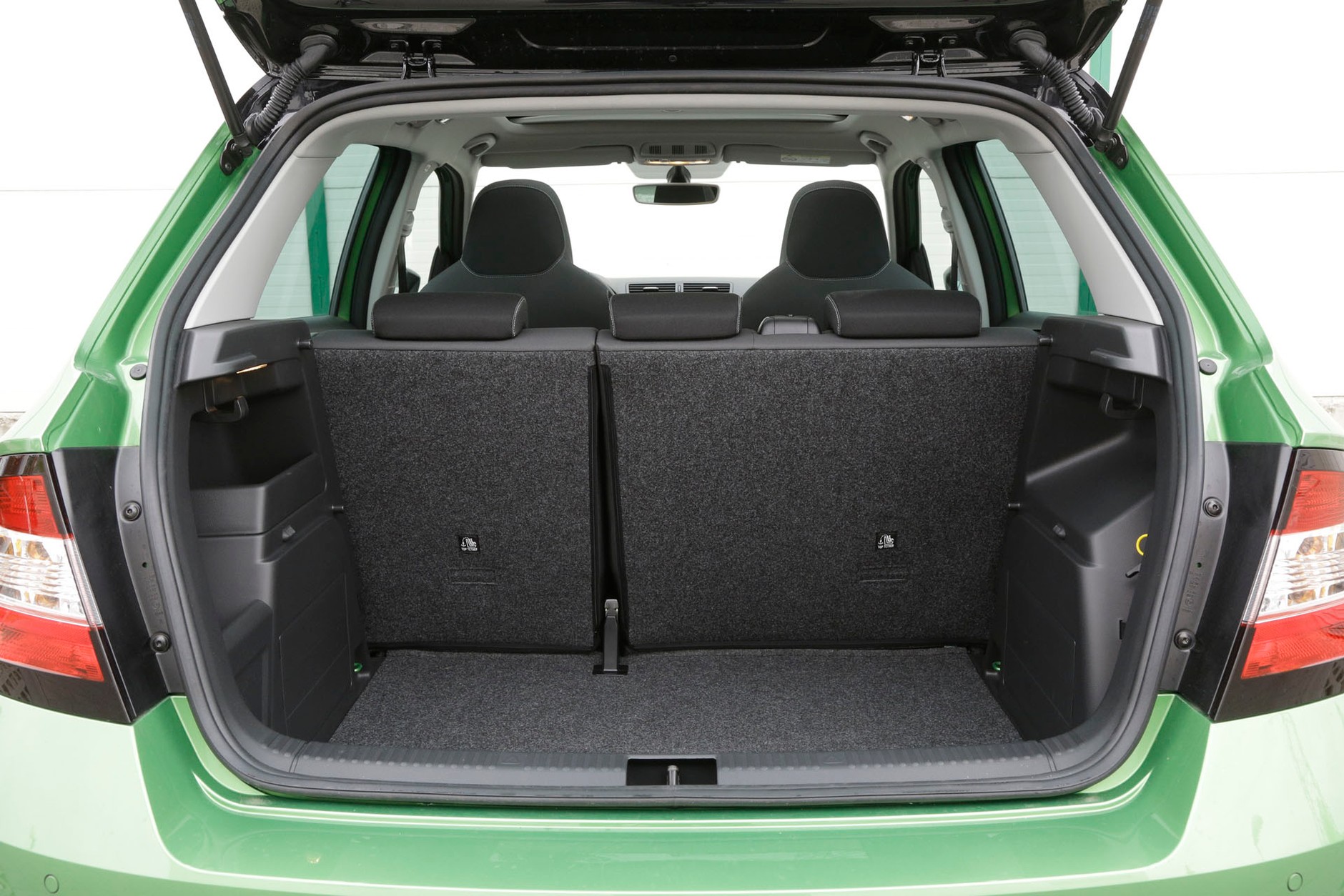 Skoda Fabia 1.2 TSI kontra Suzuki Baleno 1.0 Boosterjet - kto tu jest bez szans?