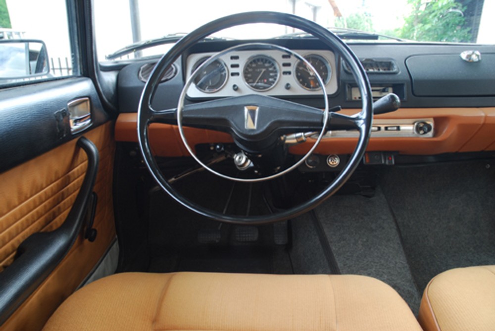 Peugeot 404 - Francuz z włoskim rodowodem