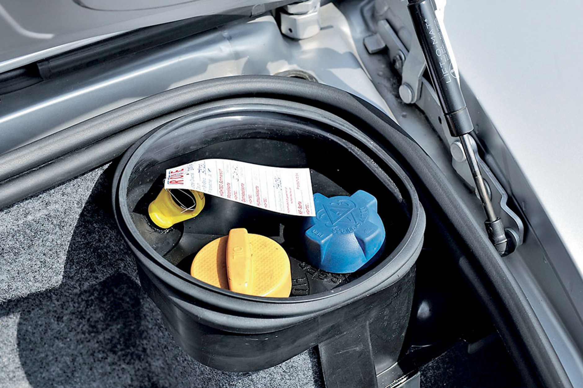 Mercedes SLK kontra Porsche Boxster - hełm czy może kaptur