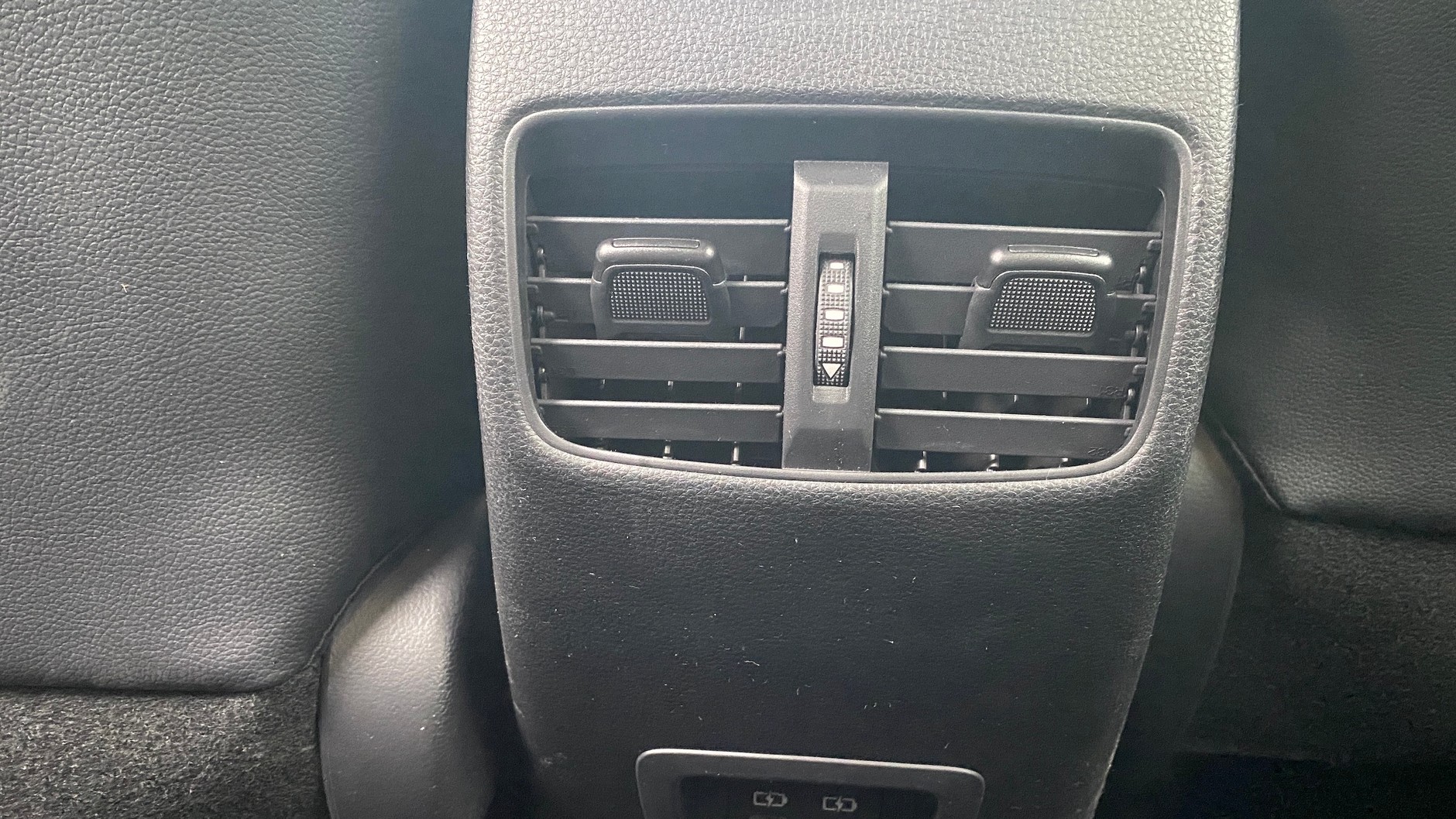 Toyota Corolla Cross 2.0 Hybrid AWD-i (2022 r.)