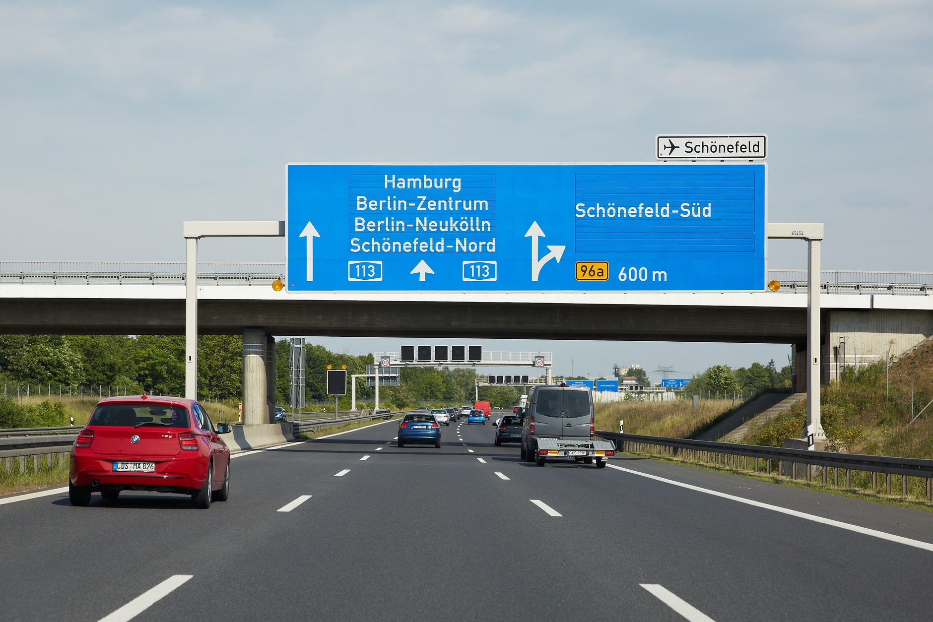 Po wprowadzeniu nowego zakazu na autostradzie A8 podróż przez Niemcy może się wydłużyć