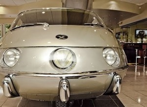 Pininfarina X na trzech kołach