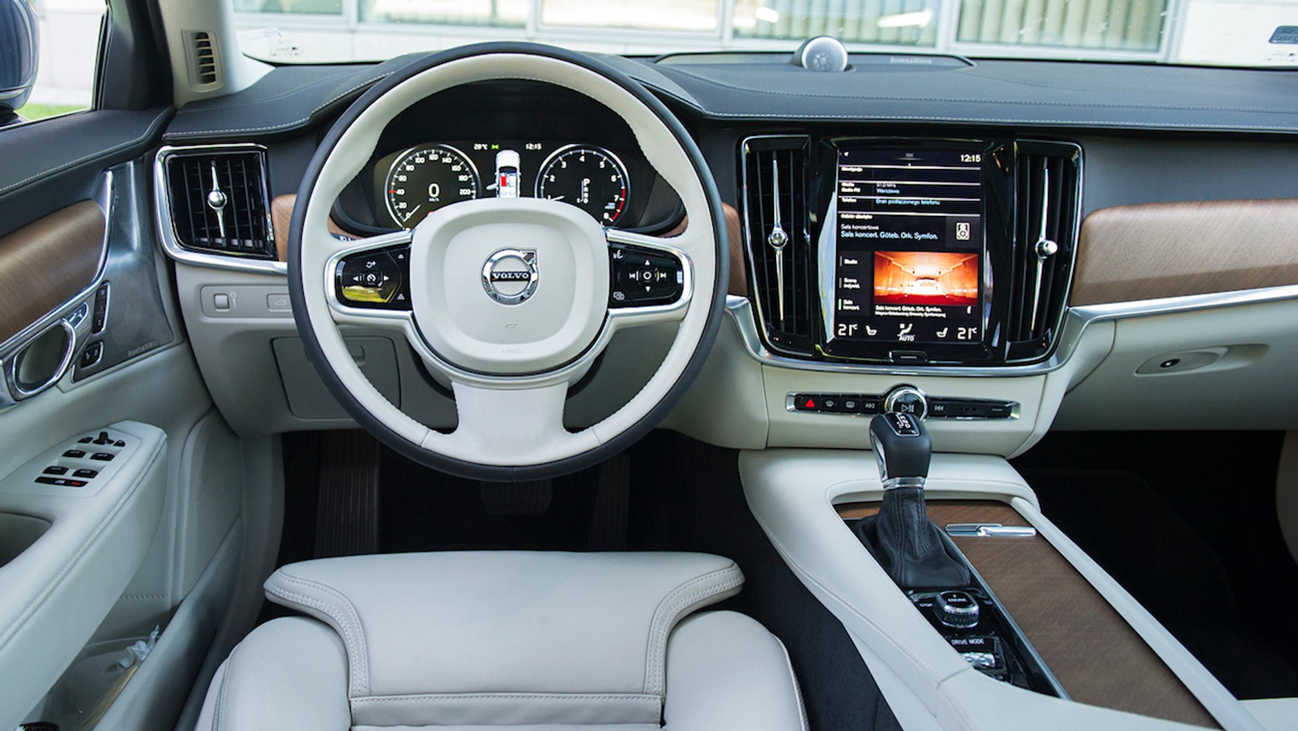 Volvo S90