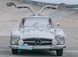 W latach 50. XX w. zdobyły status prawdziwych ikon motoryzacji. Poznajcie 20 najpiękniejszych aut tamtego okresu