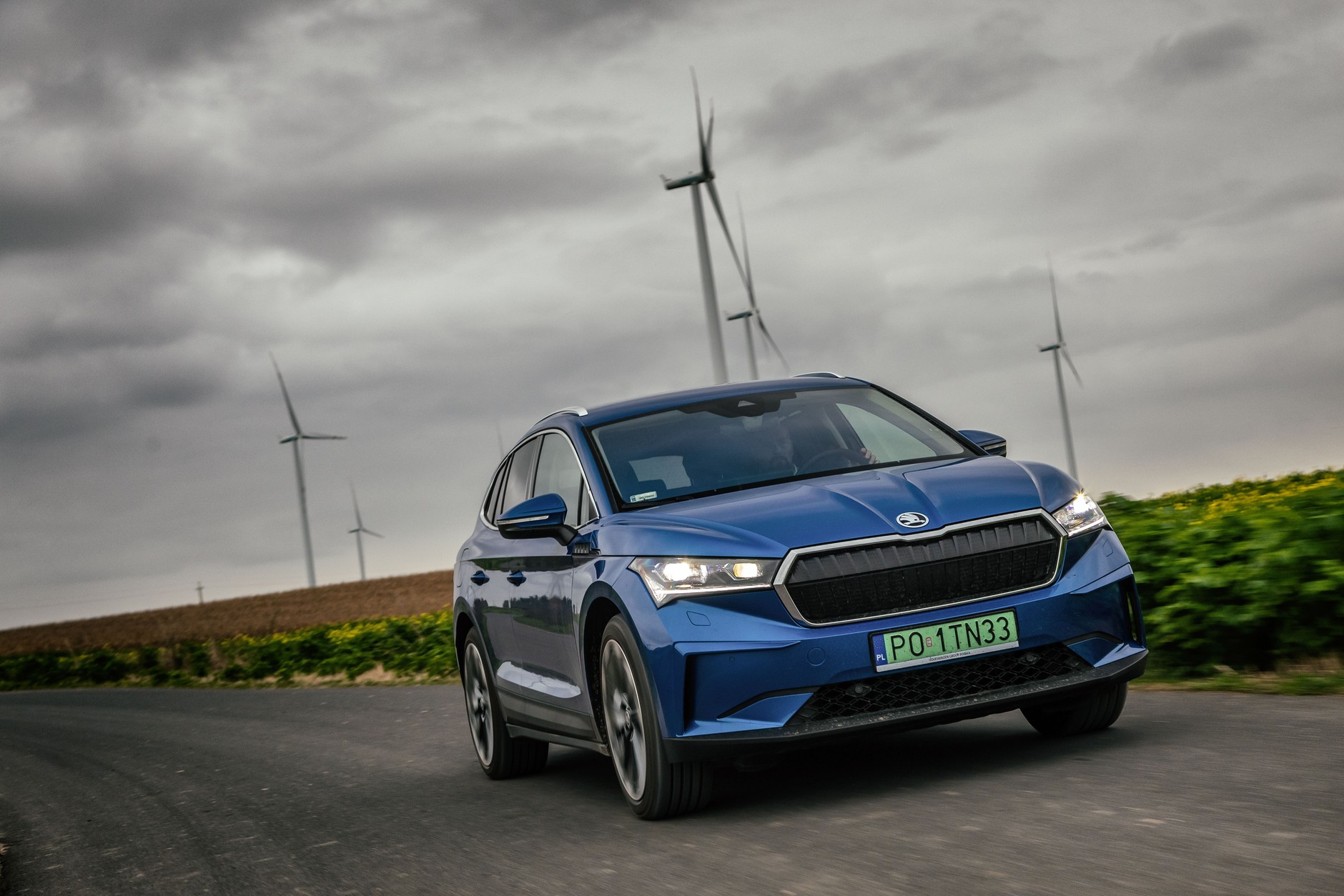 Way to zero -wejdź na farmę wiatrową z Volkswagenem