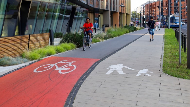 shutterstock 2196395177