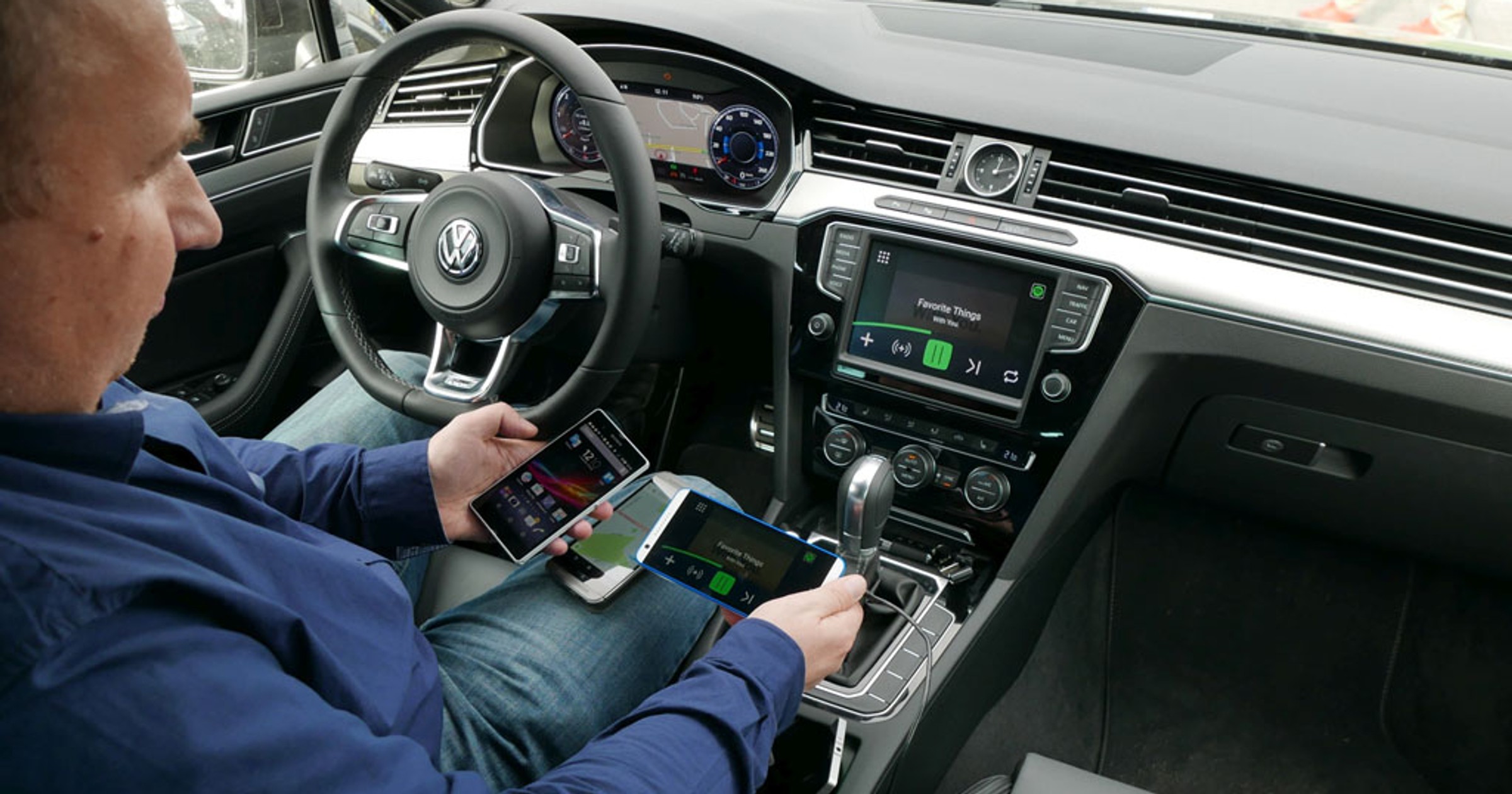 Internet w samochodzie - jak z samochodu zrobić connectedcar?