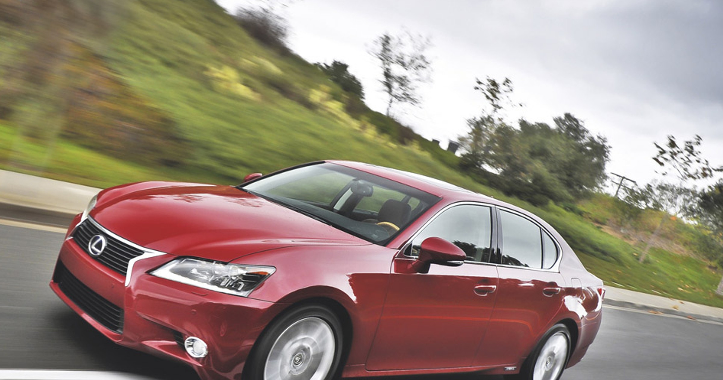 Lexus GS: hybryda na sportowo