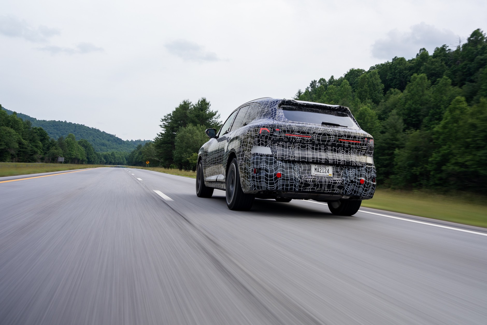Nowe BMW X5 w specjalnym maskowaniu