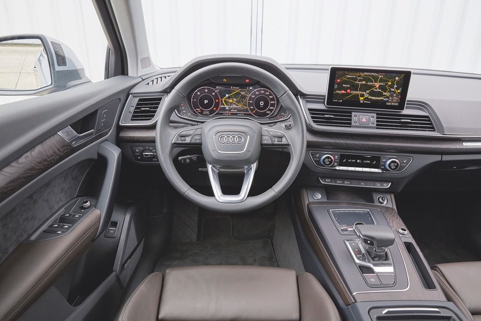 Nowe Audi Q5 kontra BMW X3, Land Rover Discovery Sport i Mercedes GLC