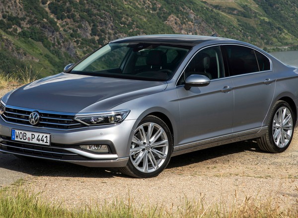 Koniec Forda Mondeo i Volkswagena Passata sedan. Dlaczego już nie chcemy sedanów?