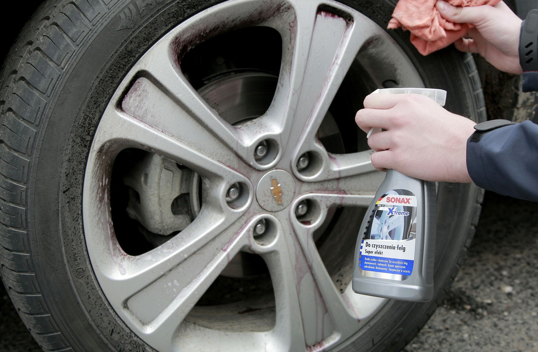 Mycie i pielęgnacja: karoseria, wnętrze, felgi