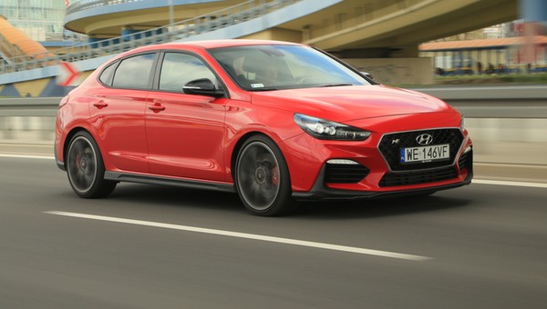 Hyundai i30 N Fastback – sportowiec w eleganckim wydaniu | TEST